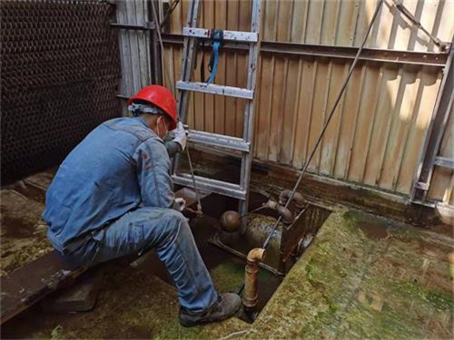 搬運冷卻塔要注意一些問題(冷卻塔的工作原理和冷卻