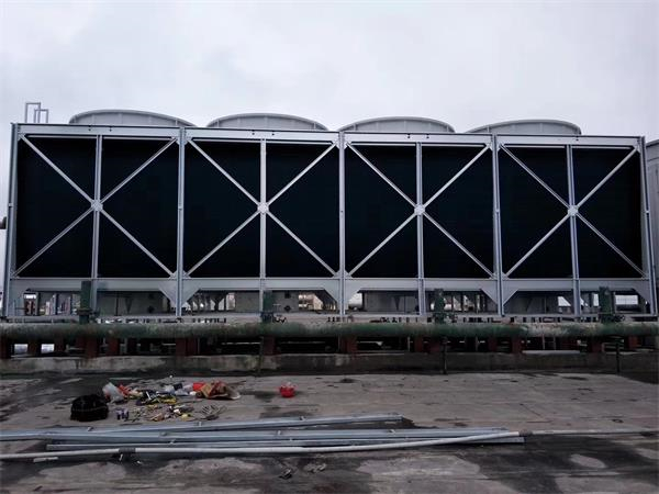 冷卻塔降溫效果取決于散熱片、風機風量(冷卻塔冬天